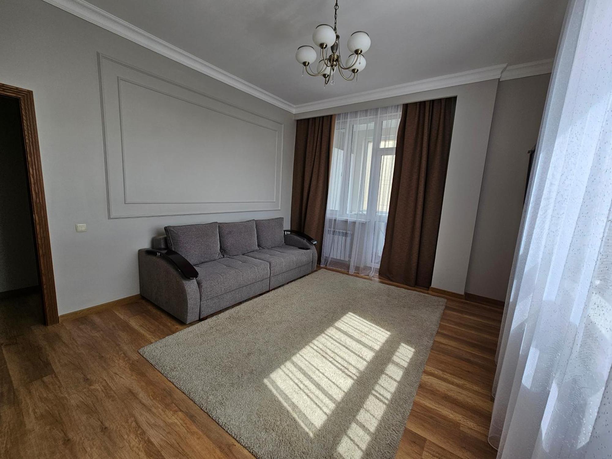 Ernaz Plus Apartments-Expo-Boulevard 130 Astana Exteriör bild