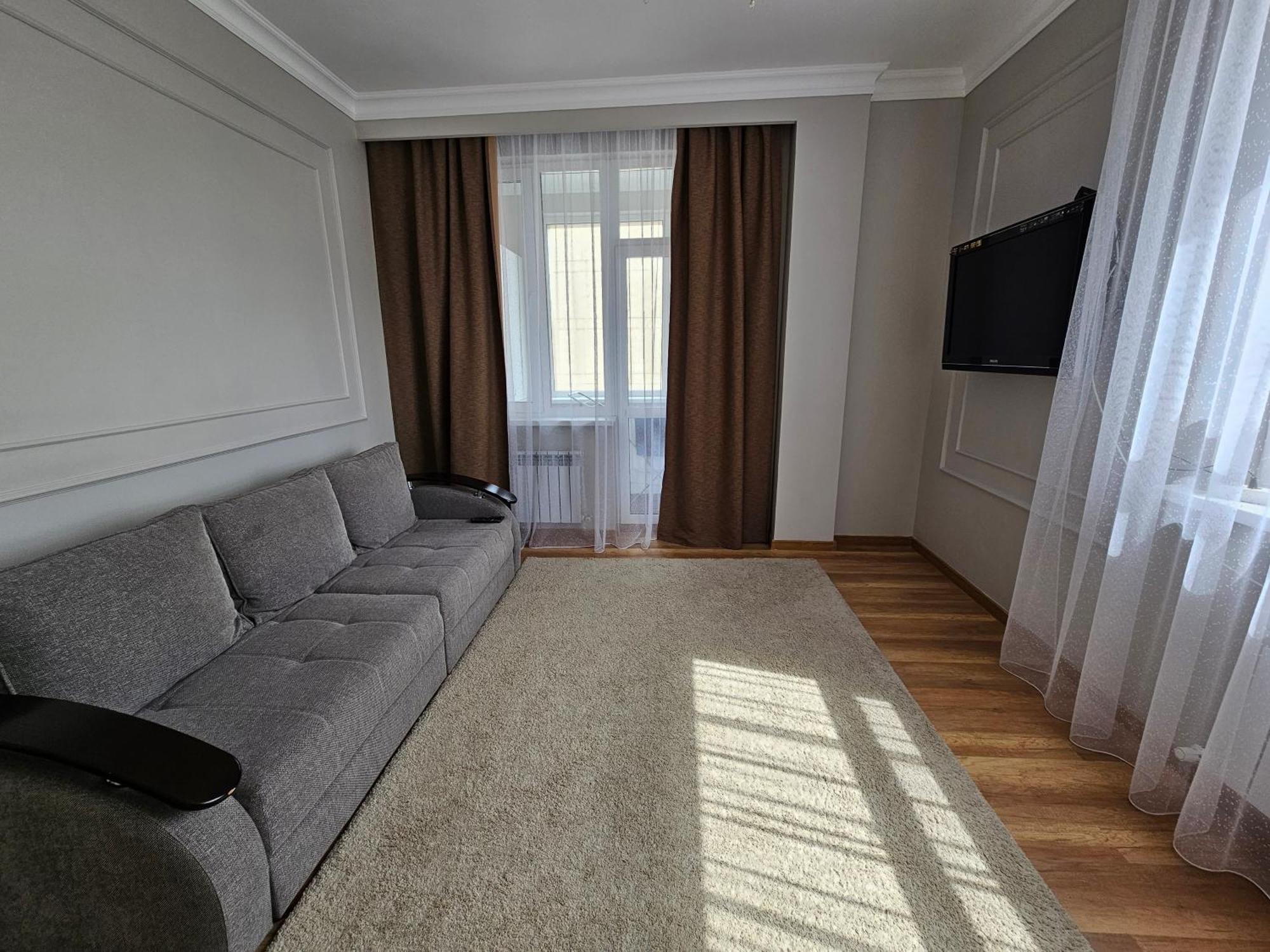 Ernaz Plus Apartments-Expo-Boulevard 130 Astana Exteriör bild