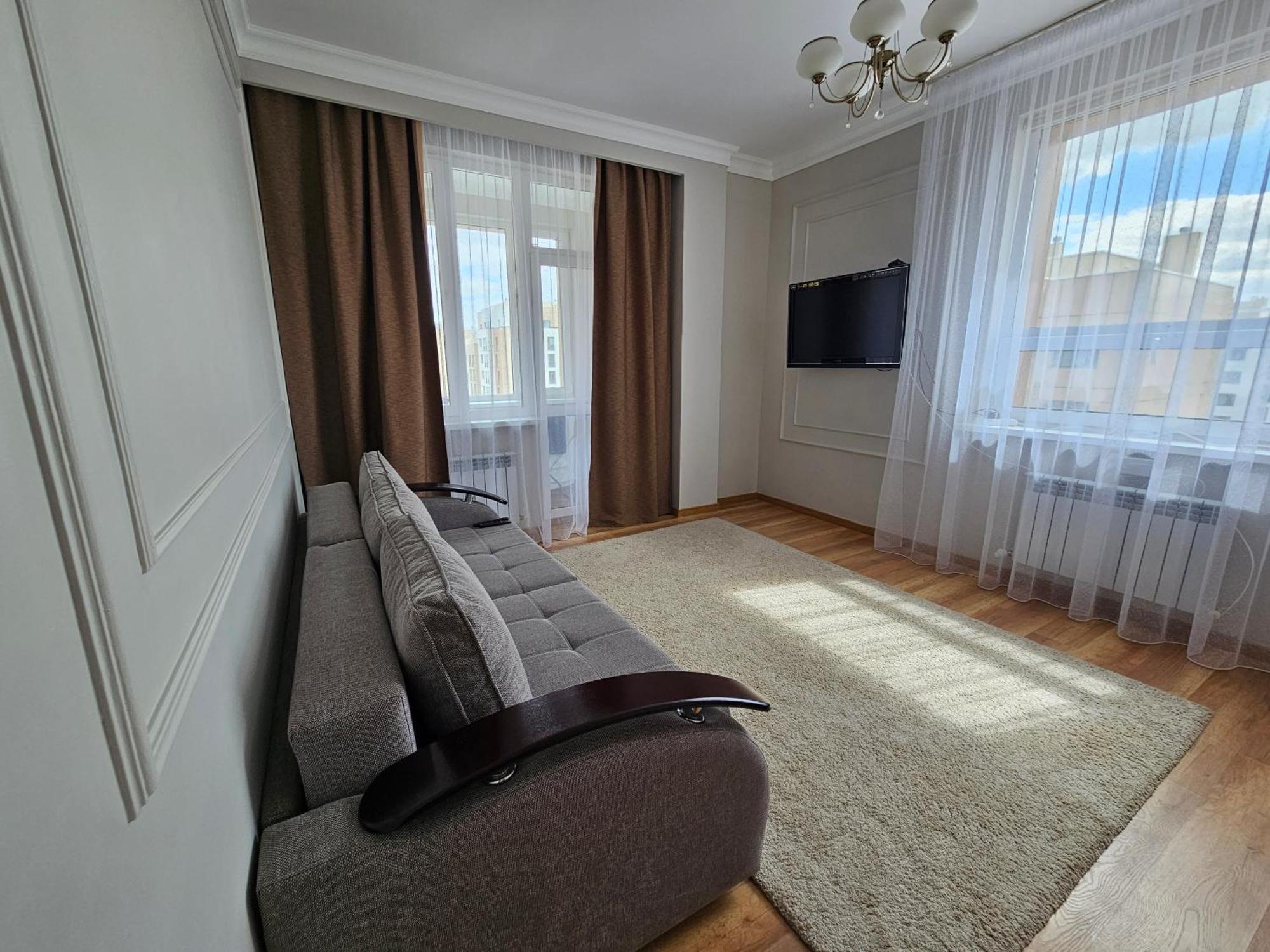 Ernaz Plus Apartments-Expo-Boulevard 130 Astana Exteriör bild